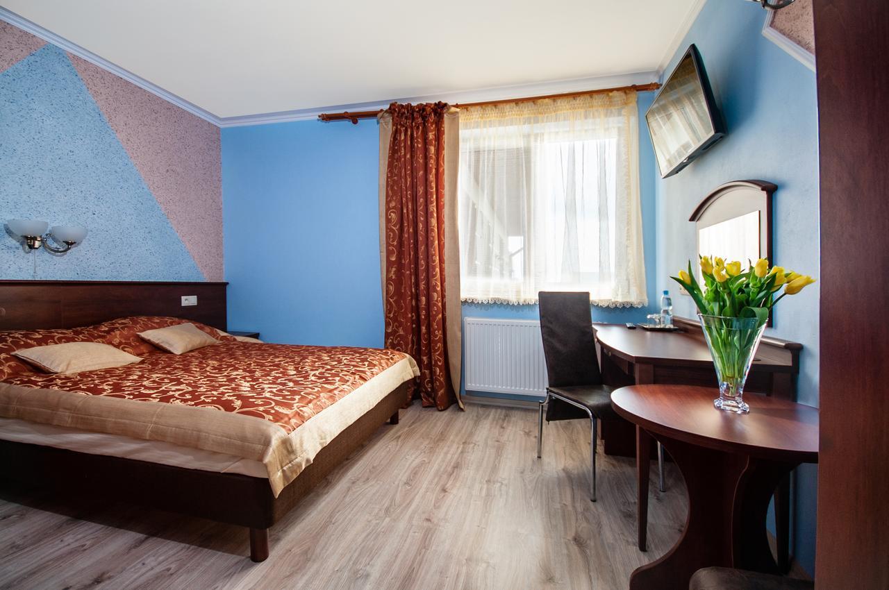 Hotel Irys Люблин Екстериор снимка