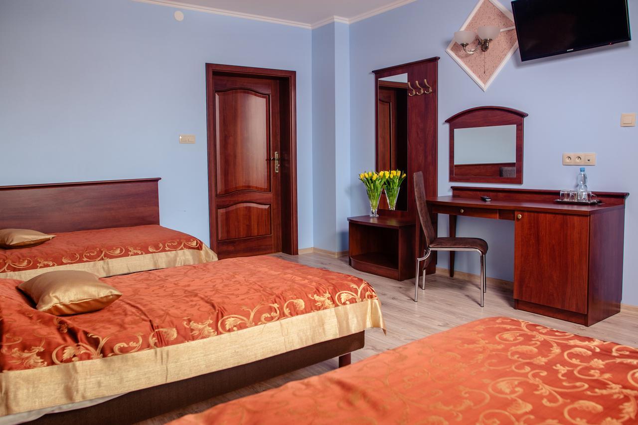 Hotel Irys Люблин Екстериор снимка