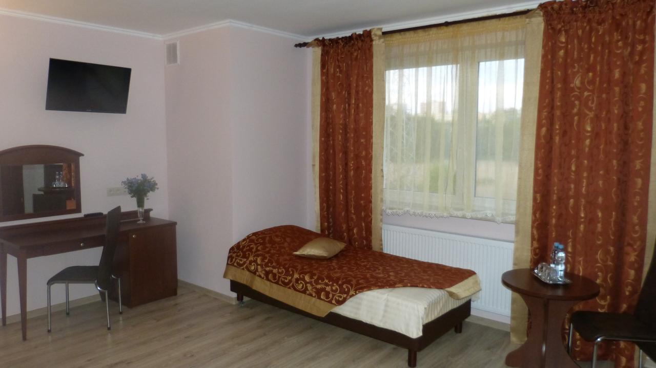 Hotel Irys Люблин Екстериор снимка