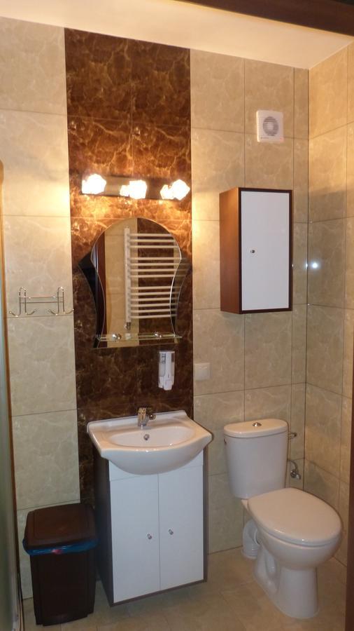 Hotel Irys Люблин Екстериор снимка